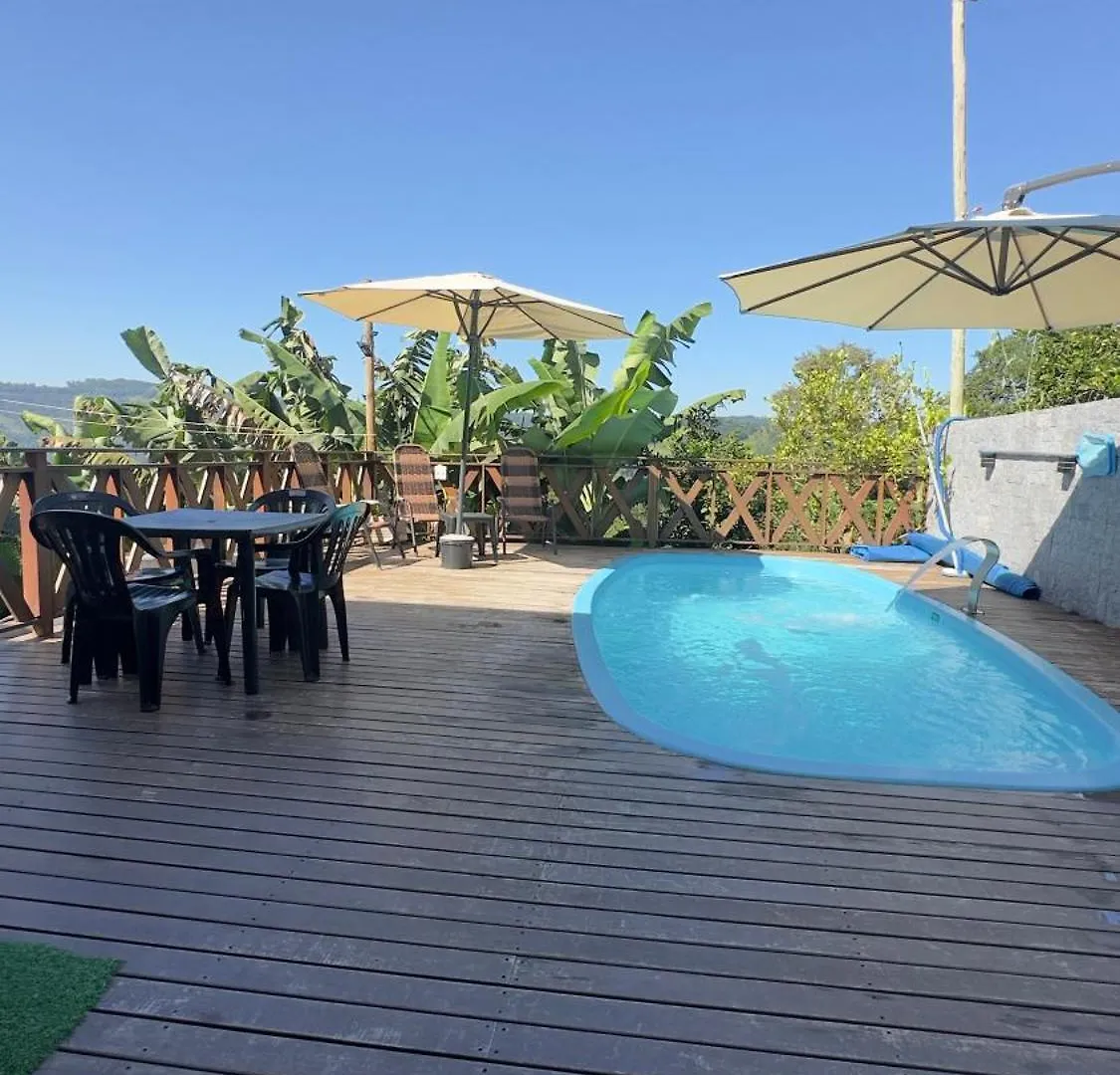 펜션 Casa Dos Geranios Com Piscina - 4 Quartos Climatizados, Espacosa Ideal Para Encontro De Grupos E Familiares, Proximo Do Parque Termal! 피라투바 브라질